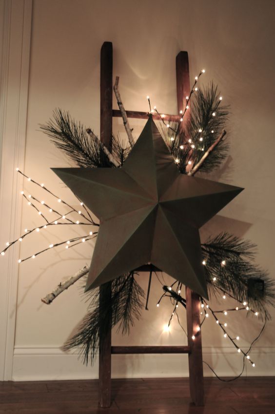 Christmas-star-on-christmas-ladder