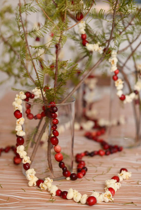 cranberry-christmas-decorations-4