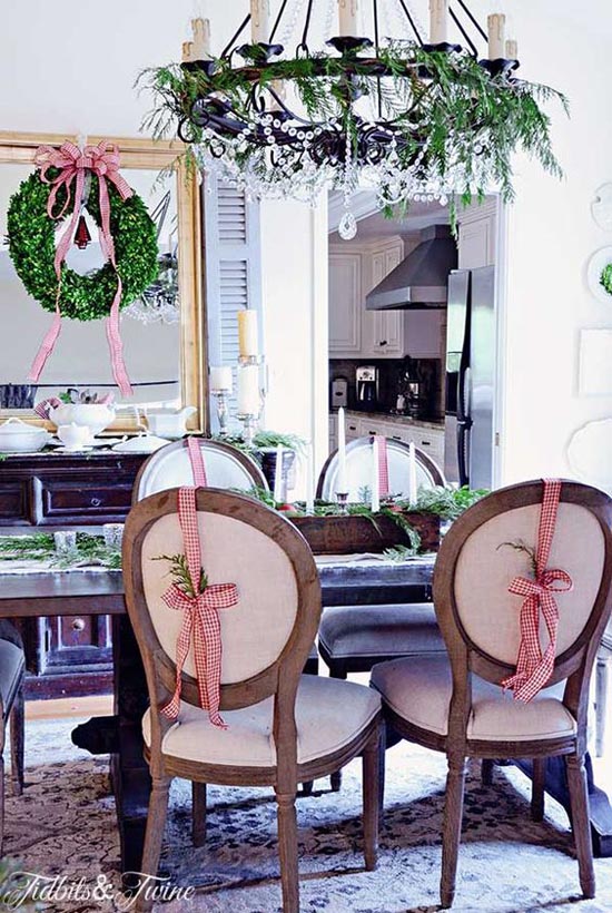dining-room-christmas-decorations-16