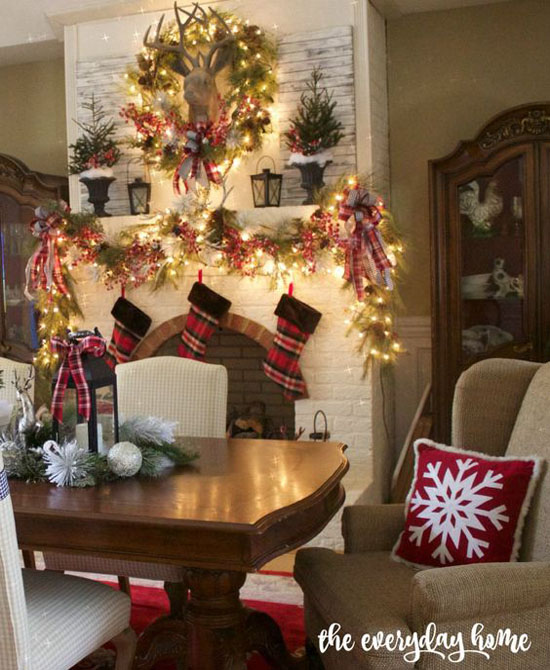 dining-room-christmas-decorations-25