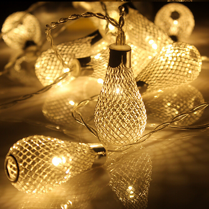 40 indoor christmas light decoration ideas all about christmas Decoración Patio interior Lamps