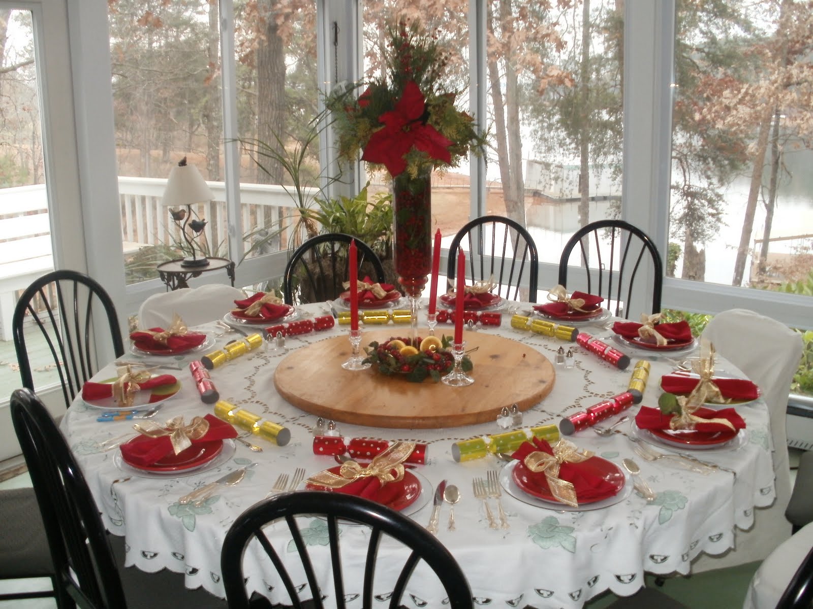Simple Dining Room Table Christmas Decorations