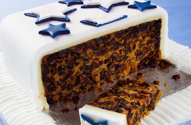 8(Apricot-and-cranberry-fruit-cake)