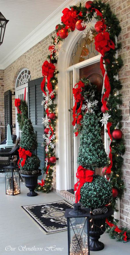 Christmas Wreaths For Windows 2021