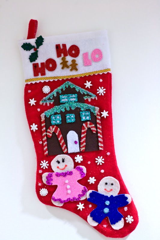 Modern Christmas Stocking Decorating Ideas for Large Space