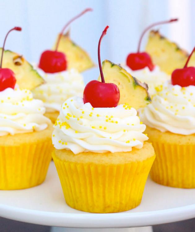 Pineapple-Cream-Cupcake