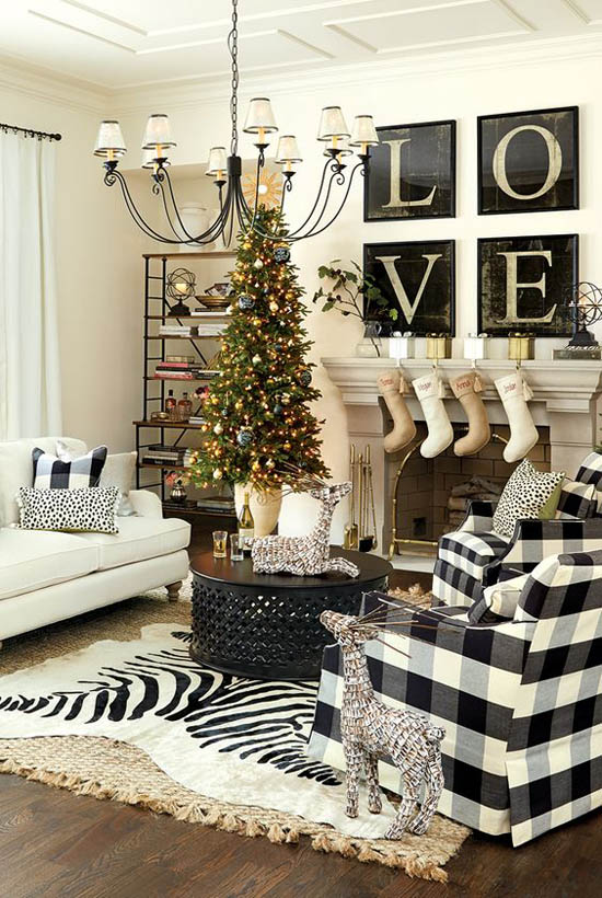 Most Breathtaking Christmas Living Room Decorating Ideas and