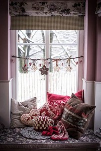 40+ Stunning Christmas Window Decorations Ideas – All About Christmas