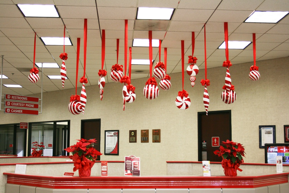 40 Office Christmas Decorating Ideas - All About Christmas