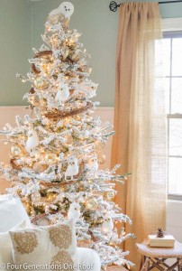 35 Fabulous Gold Christmas Decorating Ideas – All About Christmas