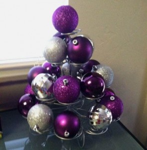 35 breathtaking purple christmas decorations ideas – all about christmas 35 Breathtaking Purple Christmas Decorations Ideas – All About Christmas
