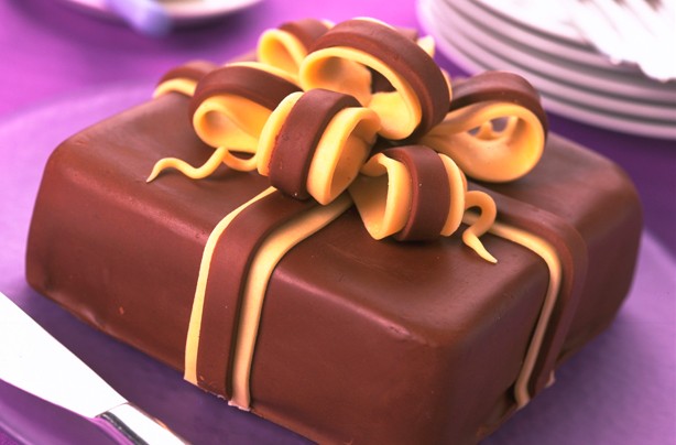 4(Chocolate-and-almond-parcel-cake-)