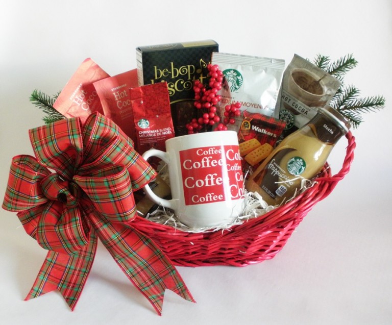 40 Best Christmas Gift Basket Decoration Ideas All About Christmas